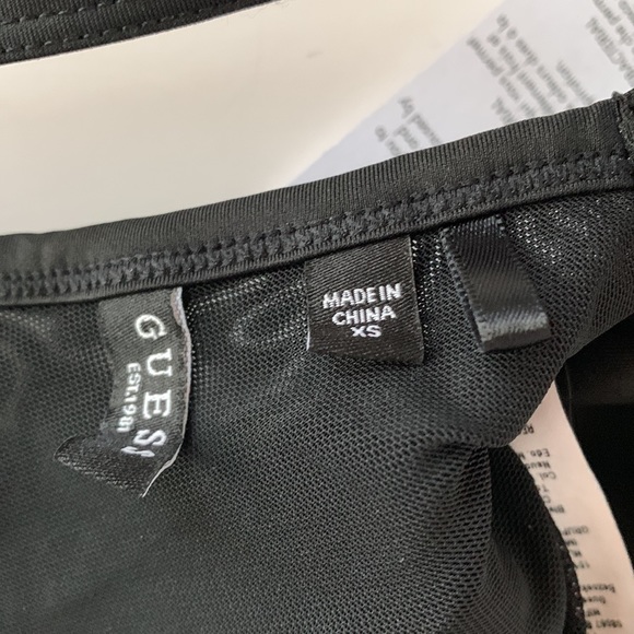 Guess sports bra, black with white “lettering”, XS - Picture 3 of 4